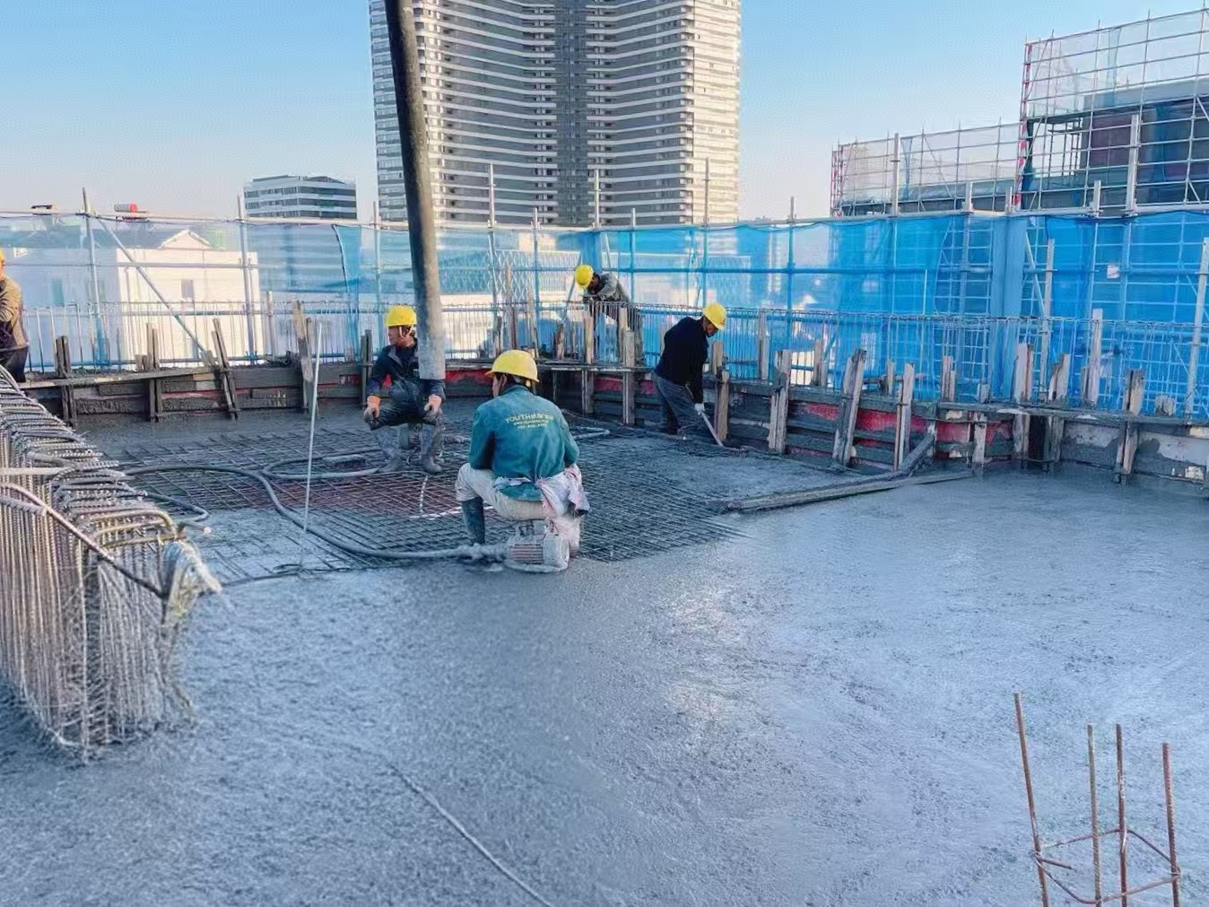 7185ced21f0d9a7adc83e946215c8e20.jpg ae67dd52915b5c6e18734079db6085c3.jpg